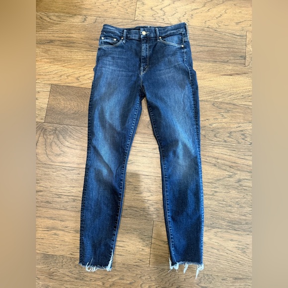 Mother High Waisted Looker Ankle Fray - Picture 2 of 8